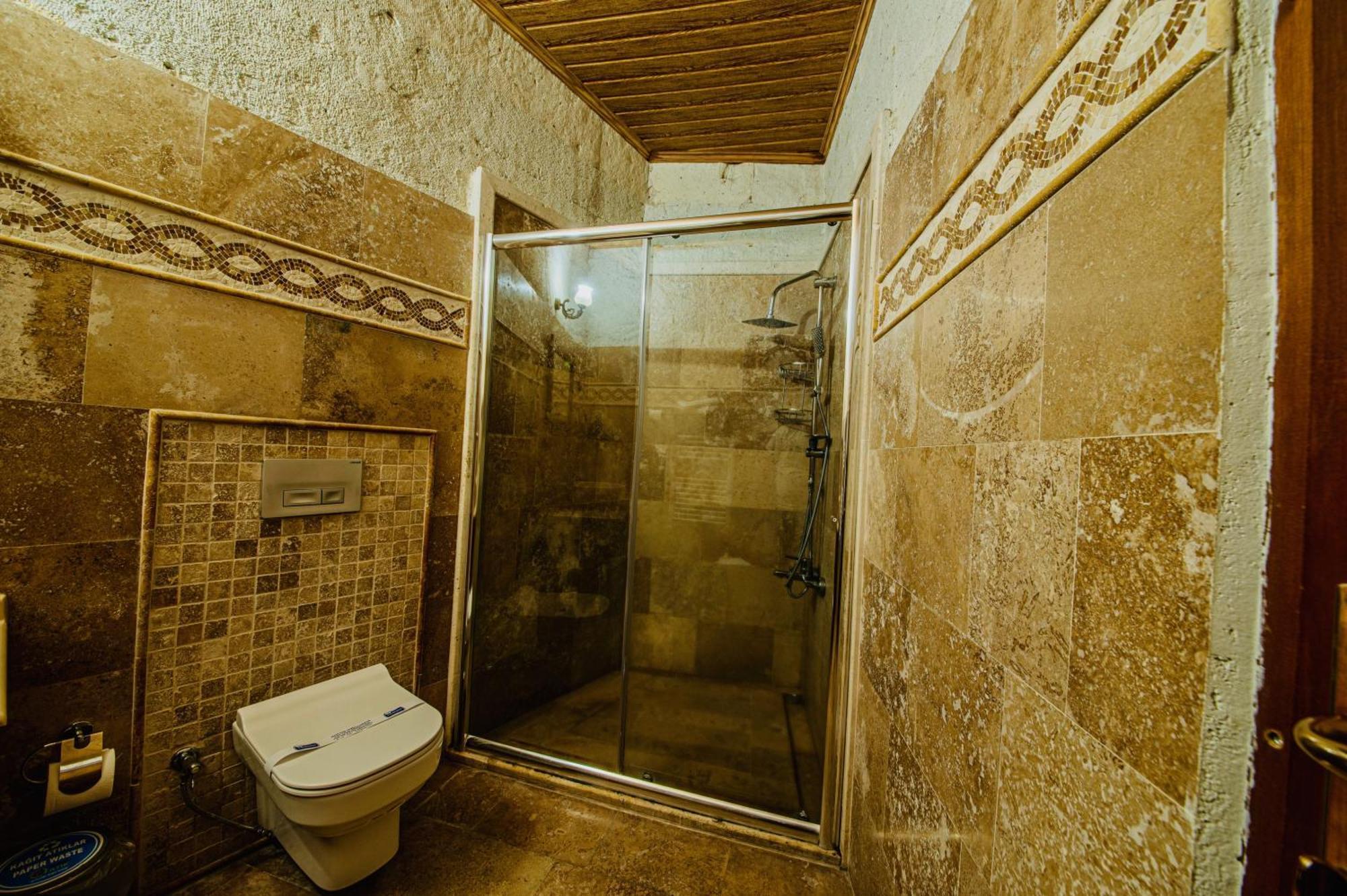 Chelebi Cave Suites Plus 6 Years Old Goreme Room photo