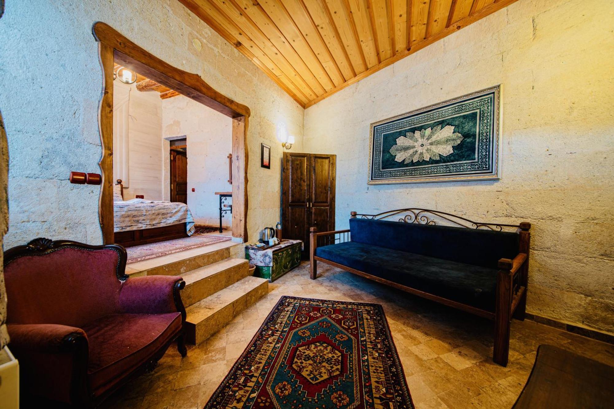 Chelebi Cave Suites Plus 6 Years Old Goreme Room photo